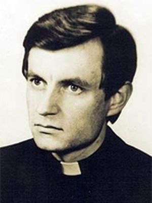 Jego rodzicami byli Stanisław Czuba i Maria Paprocka. Urodził się w dniu 5 czerwca 1959 roku w Pilźnie, a ochrzczony został 21 czerwca w kościele ... - jan_czuba_a-1